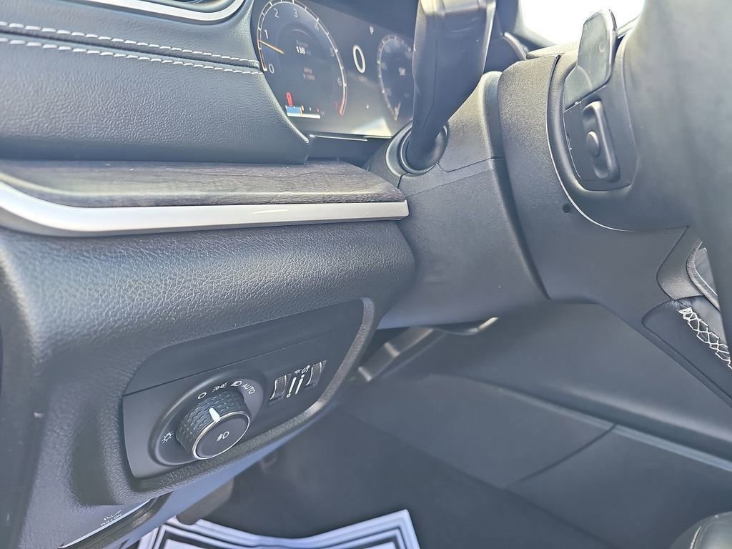 Used 2021 Jeep Grand Cherokee L Limited image 48