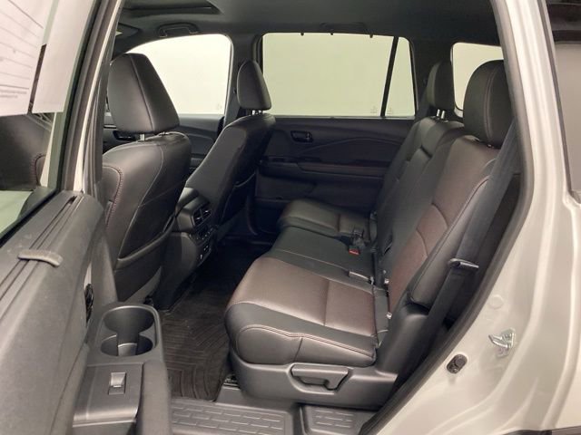 Used 2024 Honda Passport Black Edition image 23