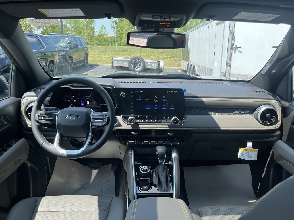 New 2025 Chevrolet Colorado ZR2 image 24