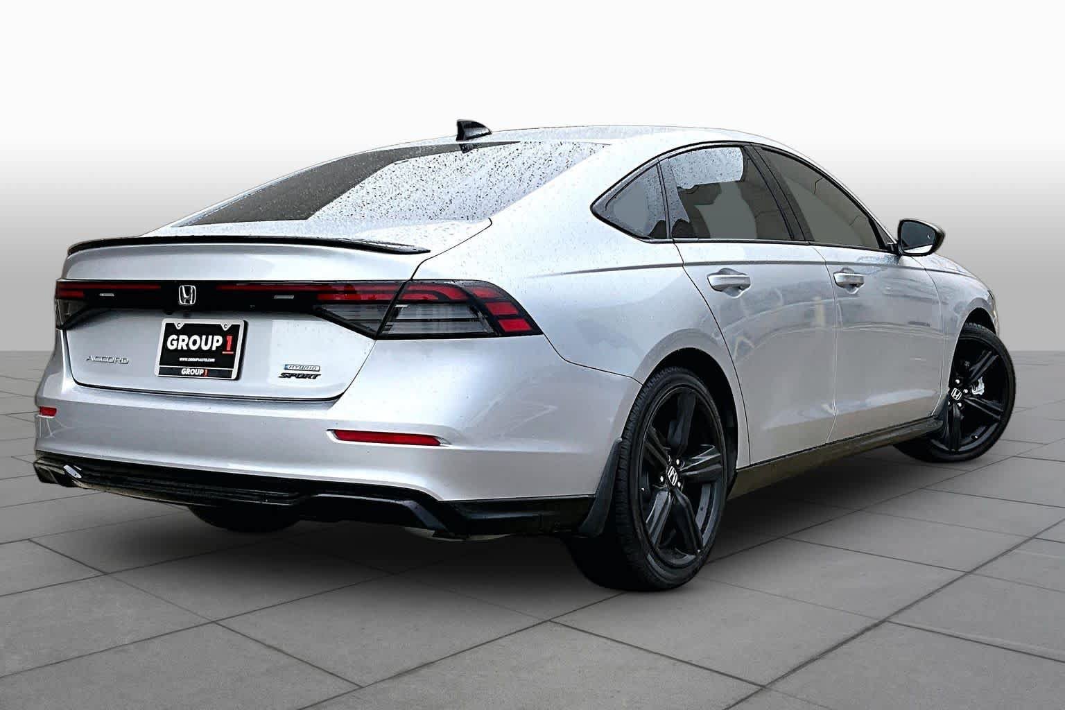 Used 2024 Honda Accord Sport image 13