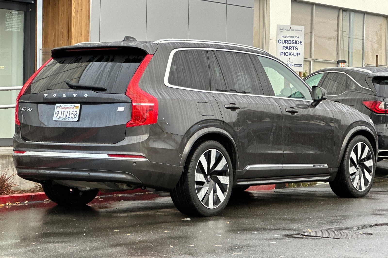 Certified 2023 Volvo XC90 T8 Ultimate image 2