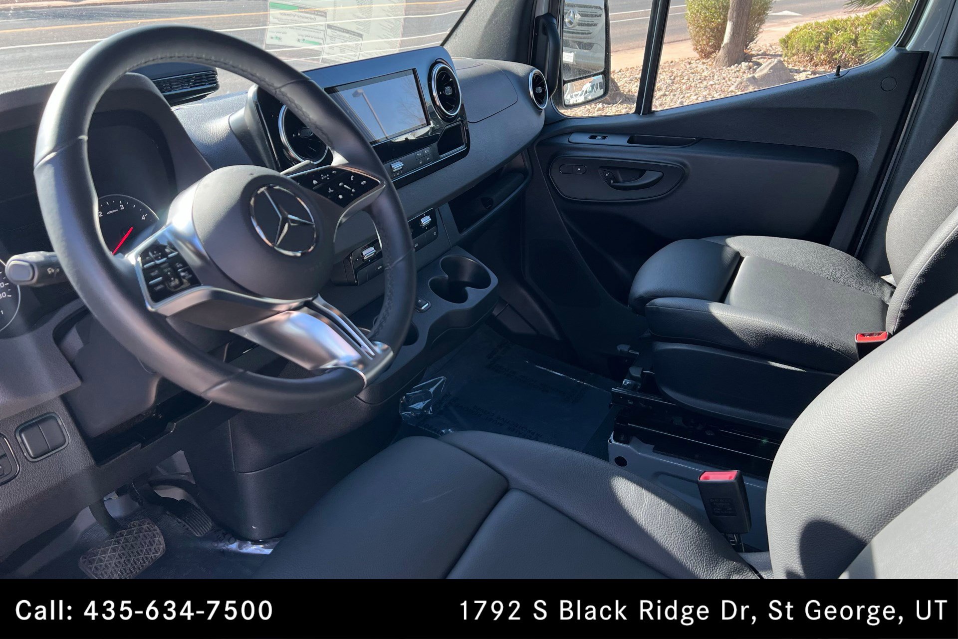 Used 2025 Mercedes-Benz Sprinter 3500 image 15