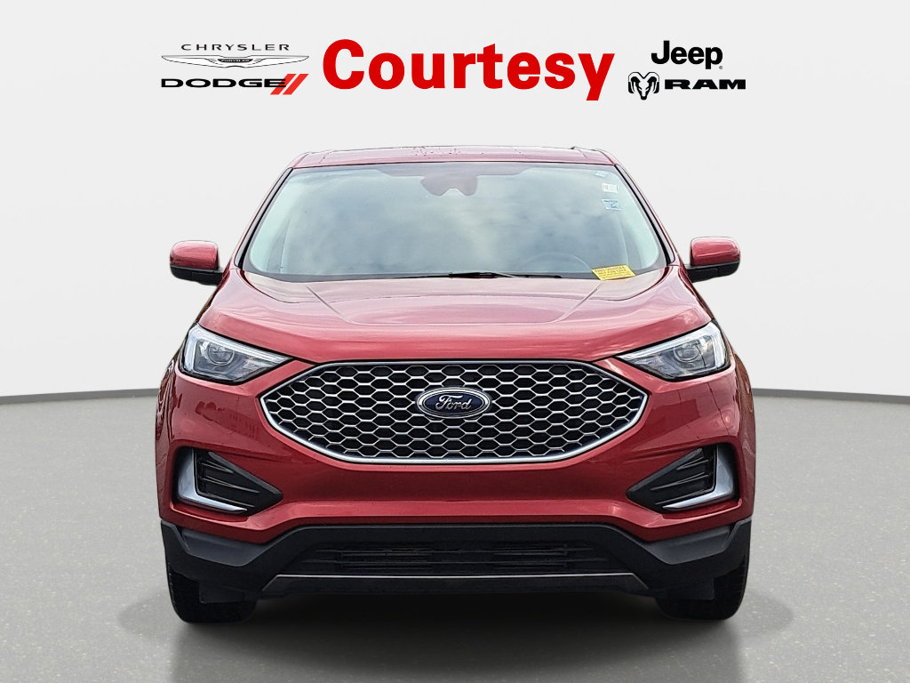 Used 2023 Ford Edge SEL AWD/4WD image 9