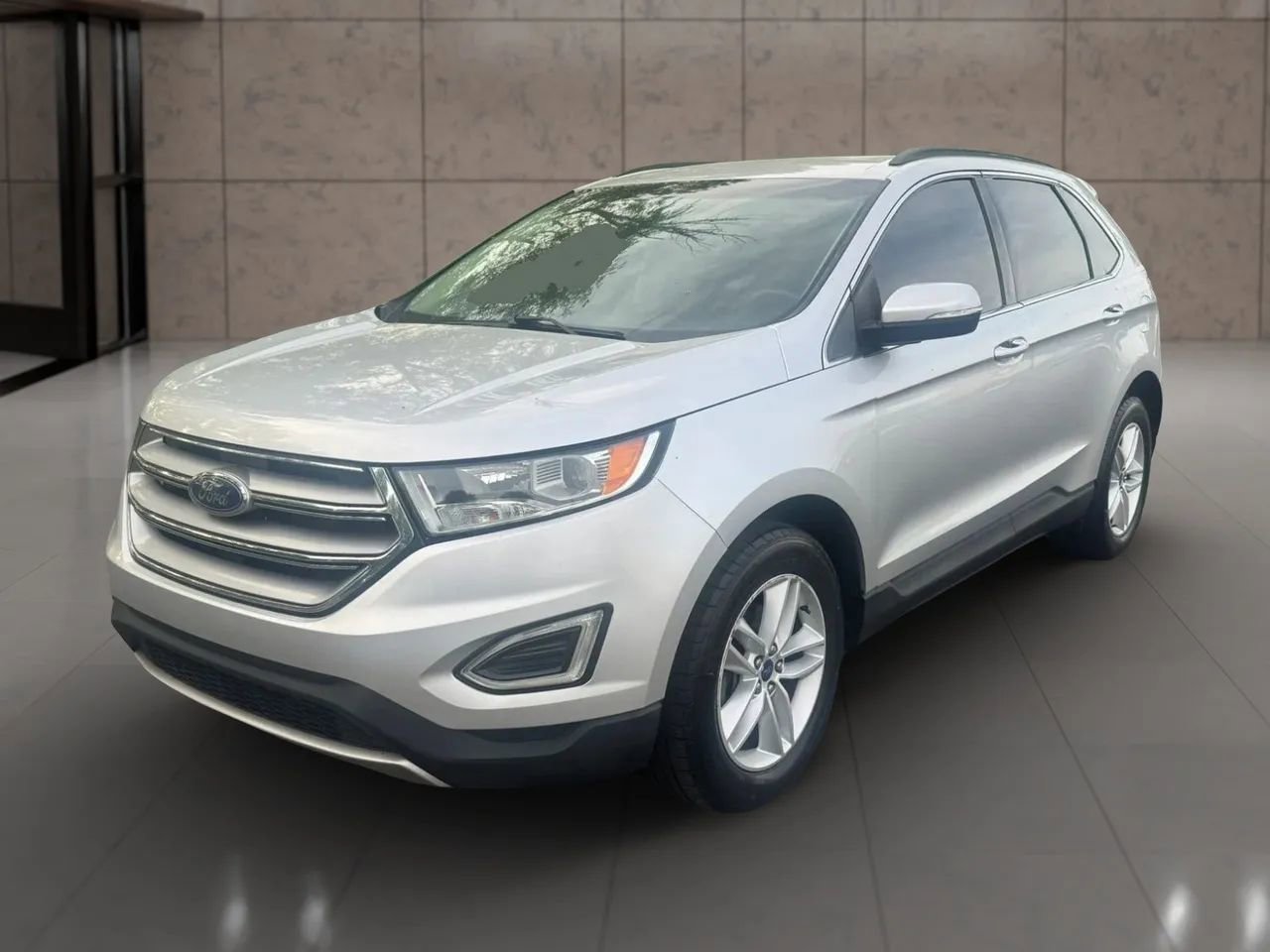 Used 2017 Ford Edge SEL w/ Equipment Group 201A FWD image 5