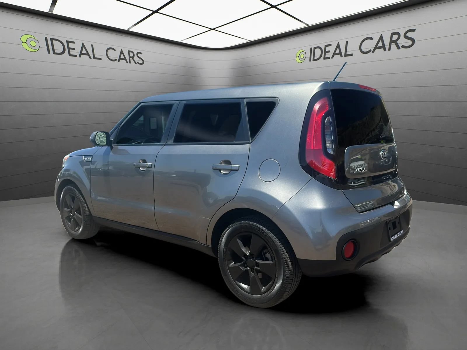 Used 2018 Kia Soul FWD image 7