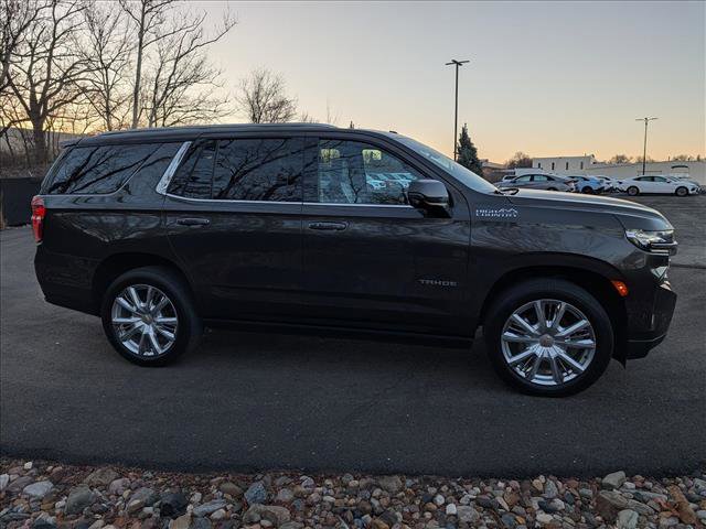 Used 2021 Chevrolet Tahoe High Country w/ Premium Package image 6