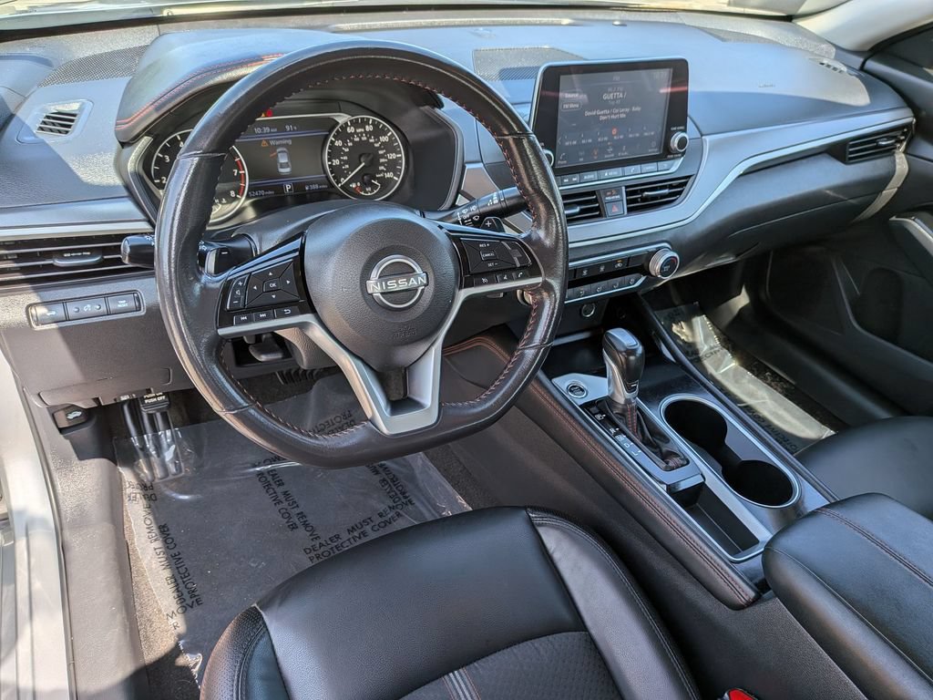 Used 2024 Nissan Altima 2.5 SR FWD image 16