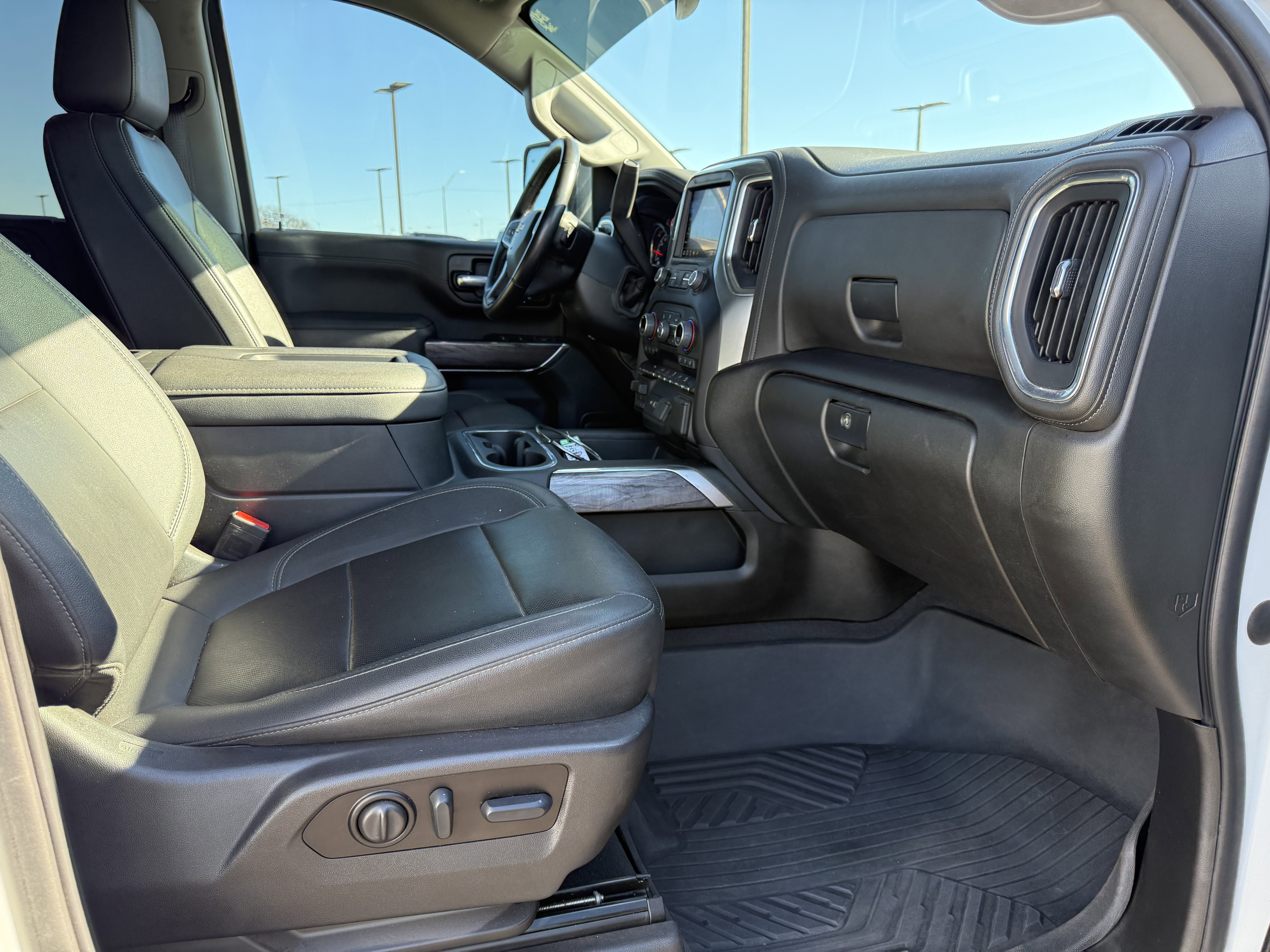 Used 2022 Chevrolet Silverado 2500 LTZ w/ LTZ Texas Edition image 10