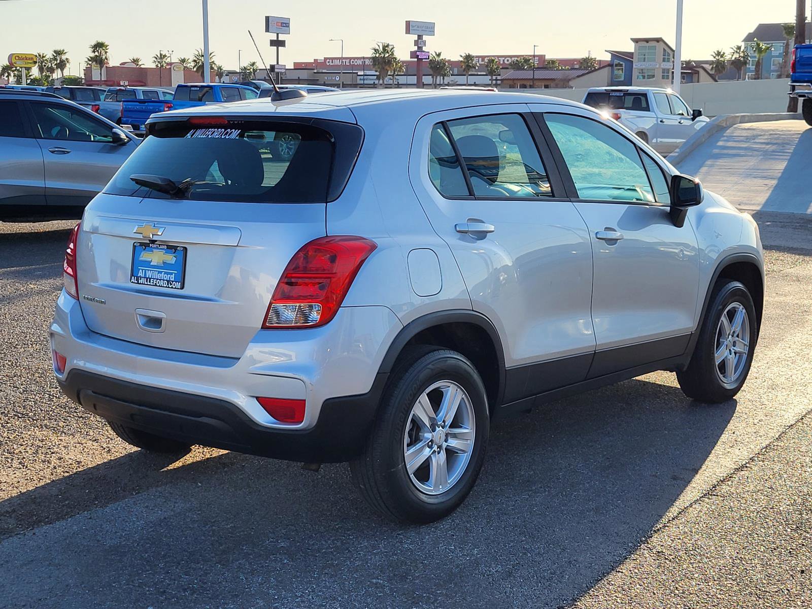 Used 2018 Chevrolet Trax LS AWD/4WD image 5