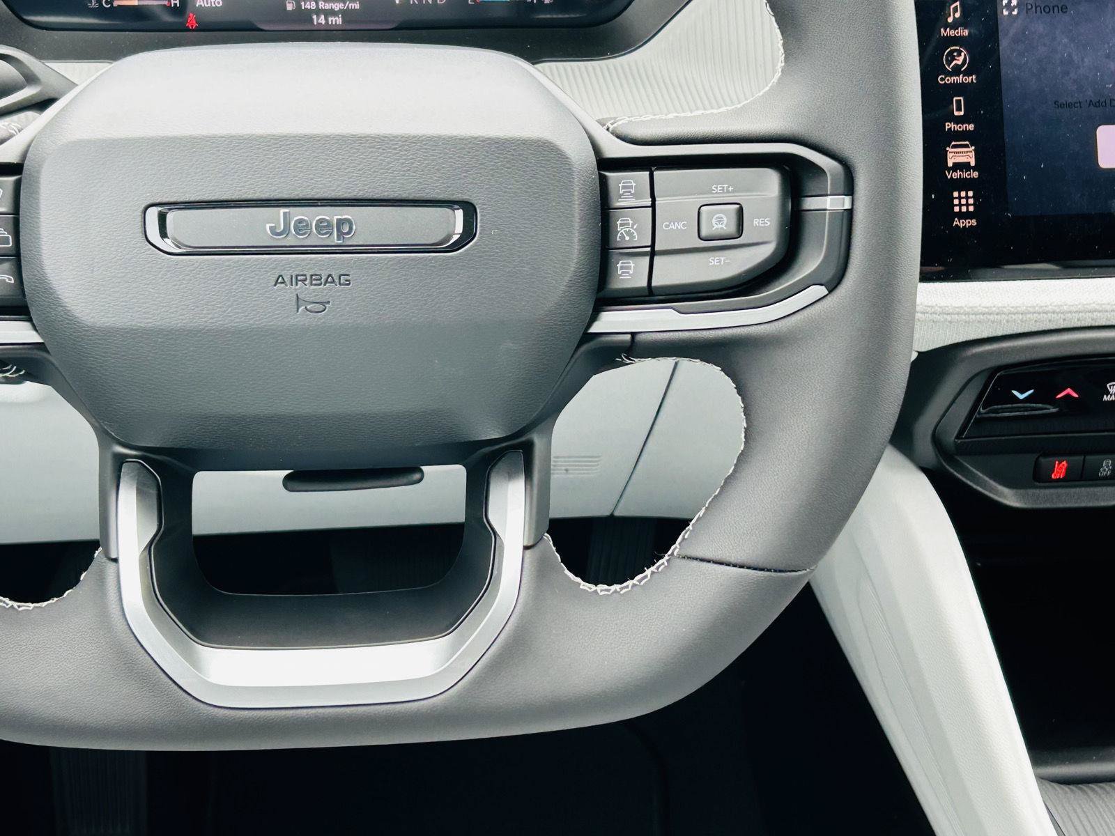 New 2026 Jeep Cherokee Laredo AWD/4WD image 17