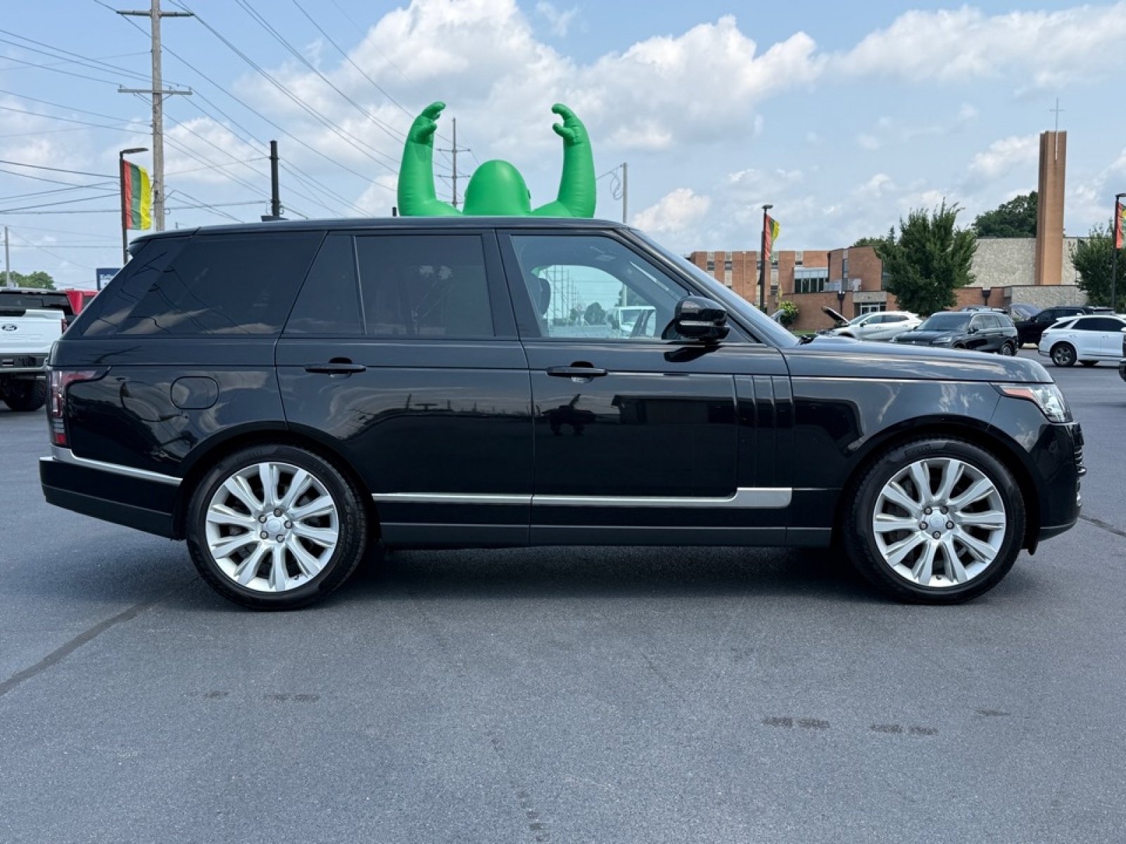 Used 2017 Land Rover Range Rover Supercharged AWD/4WD image 9