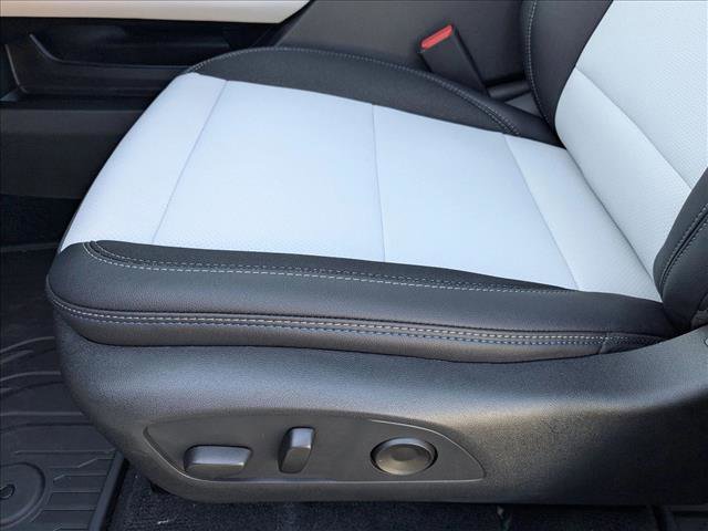 New 2026 Chevrolet Equinox EV LT w/ LPO, All-Weather Mat Package image 4