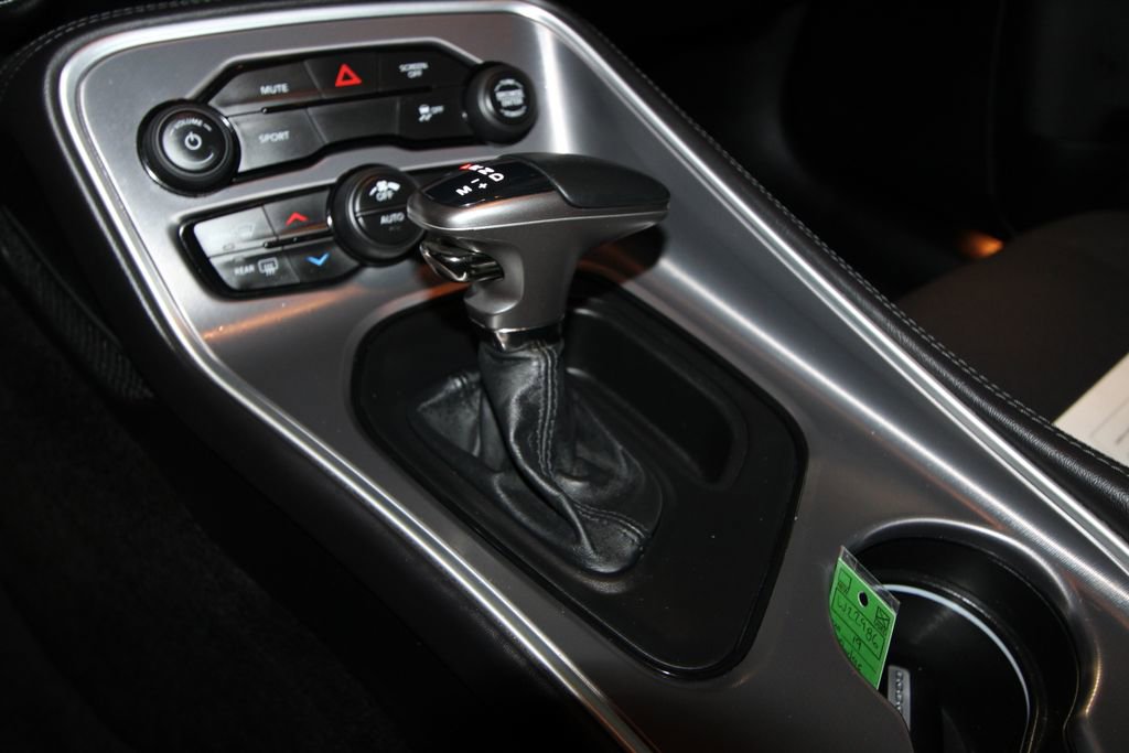 Used 2019 Dodge Challenger SXT image 16