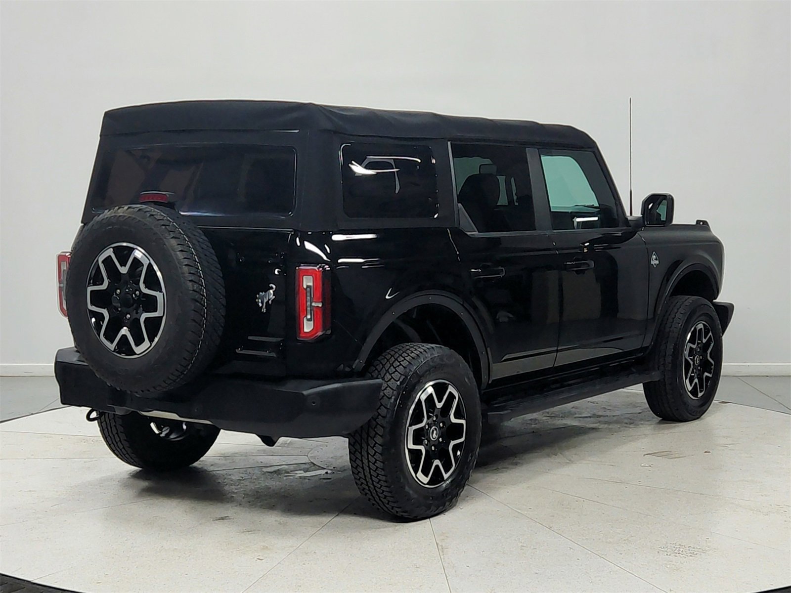 Used 2022 Ford Bronco Outer Banks image 7