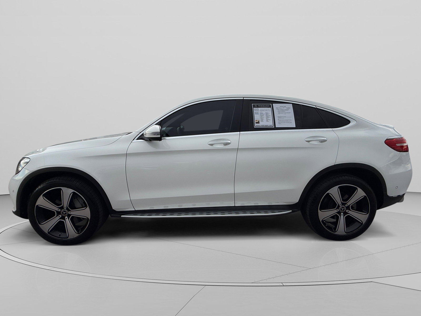 Used 2018 Mercedes-Benz GLC 300 4MATIC Coupe image 2