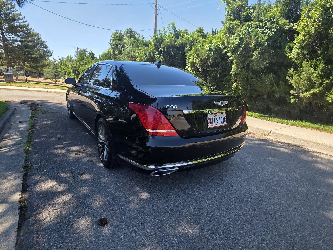 Used 2018 Genesis G90 5.0 Ultimate AWD/4WD image 4