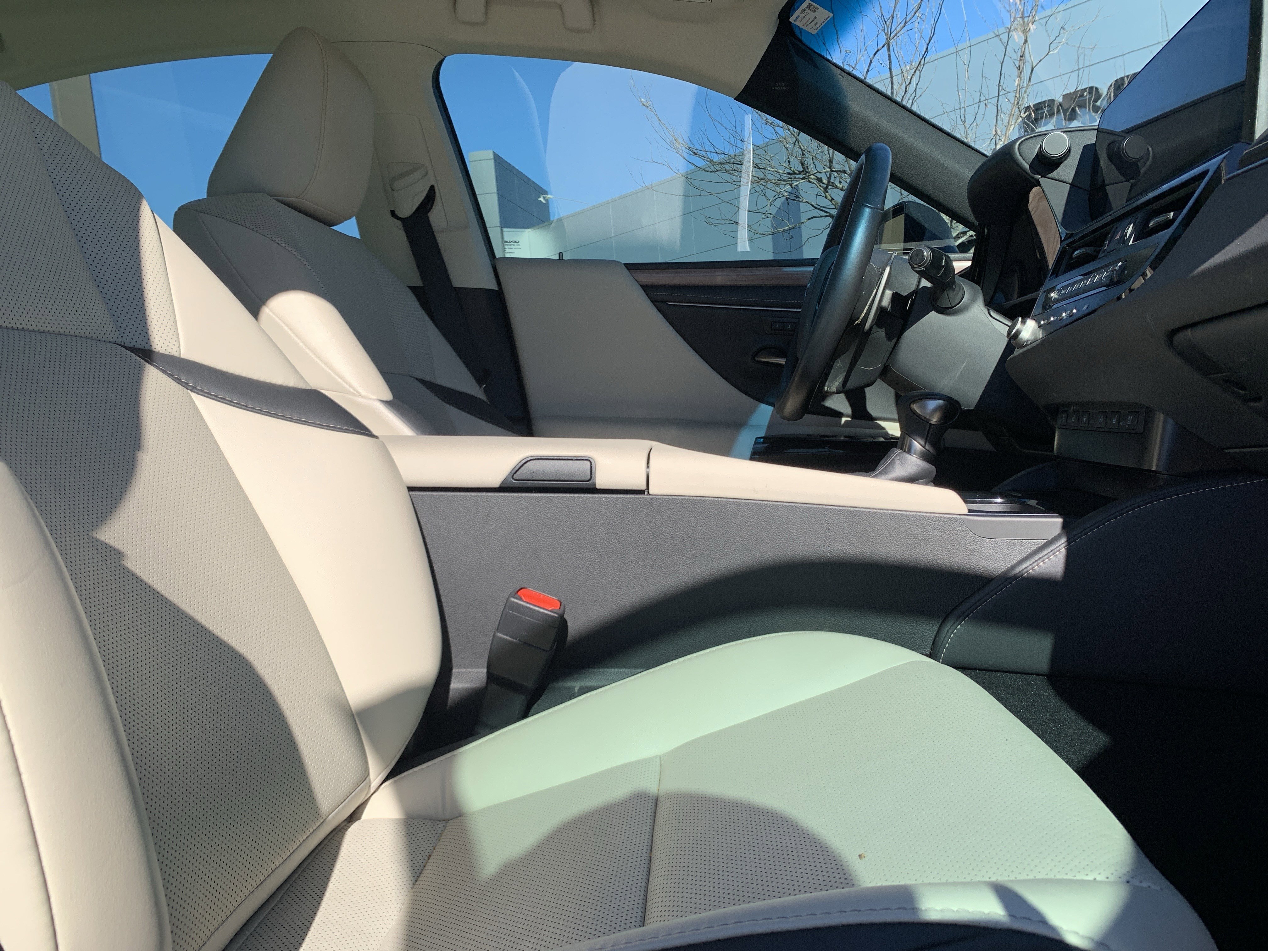 Certified 2024 Lexus ES 350 w/ Premium Package image 35