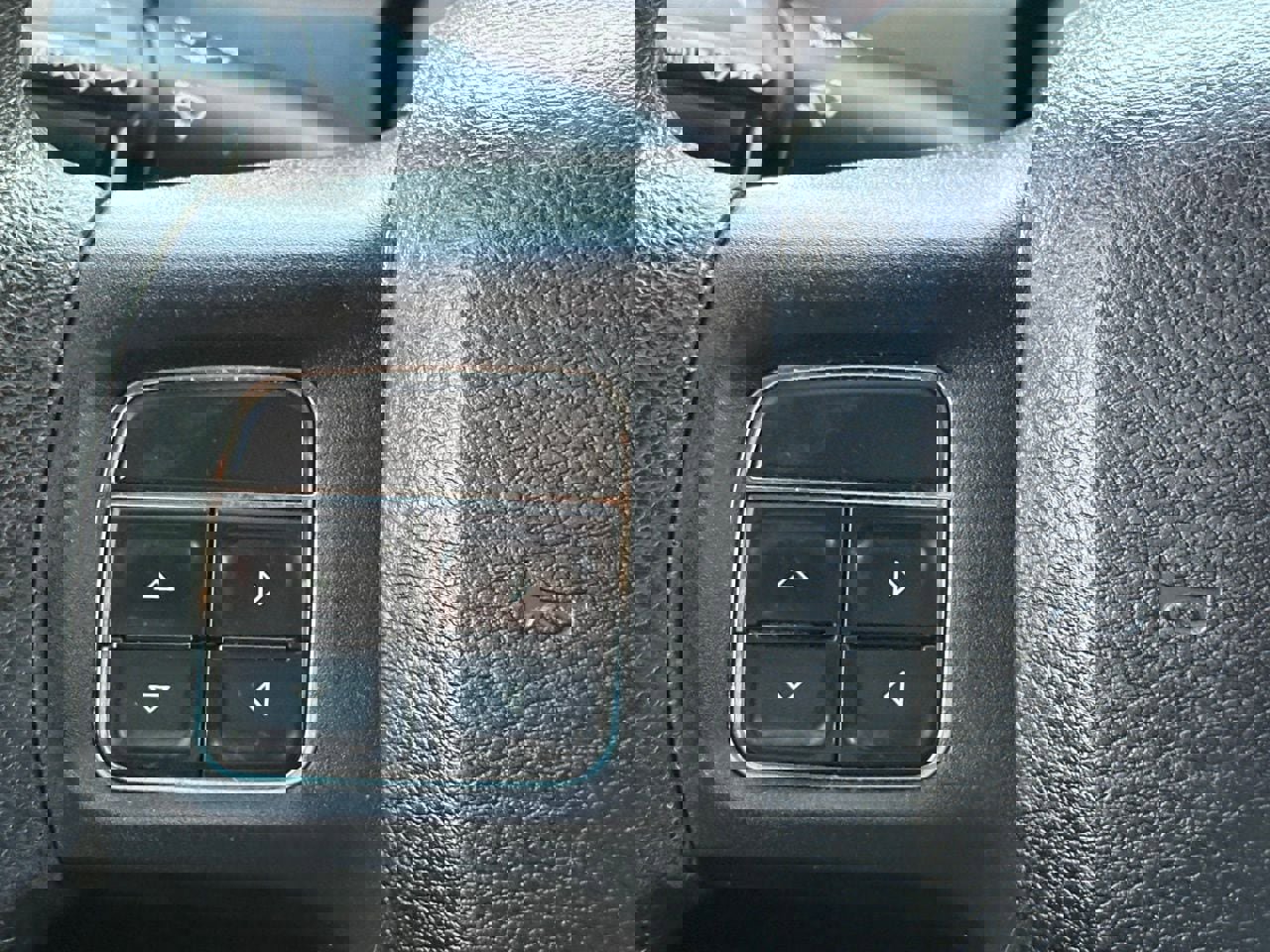 Used 2013 RAM 1500 Express image 21