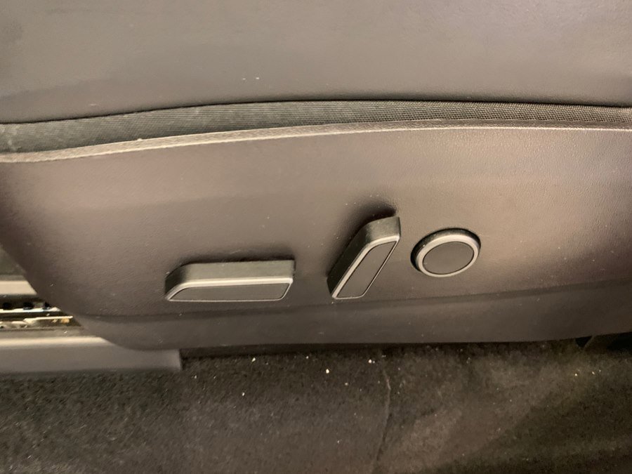 Used 2021 Tesla Model Y Long Range image 17