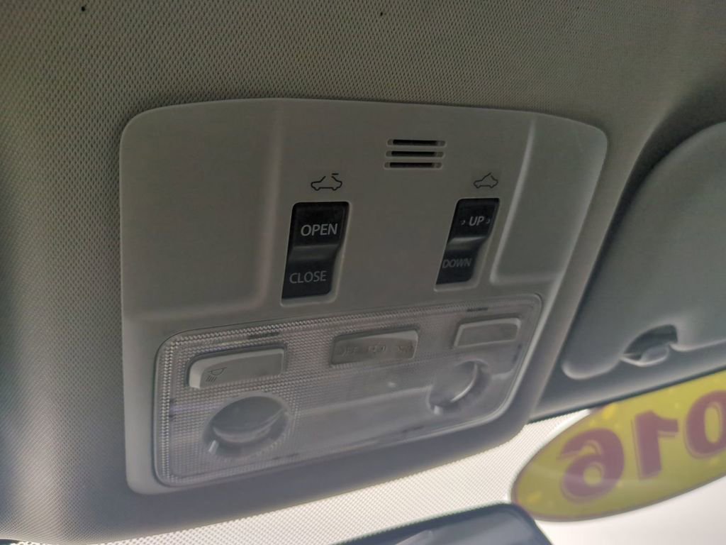 Used 2016 Toyota Corolla S image 21