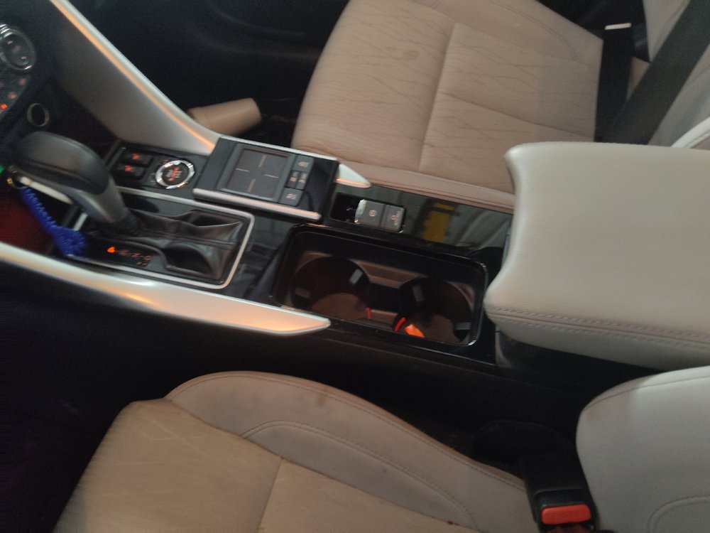Used 2018 Mitsubishi Eclipse Cross SEL AWD/4WD image 26
