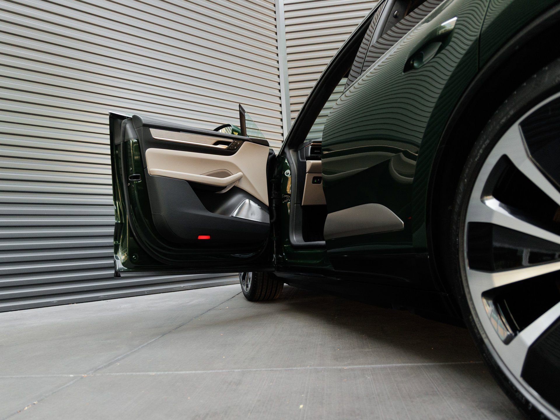 New 2024 Porsche Macan Turbo Electric image 14