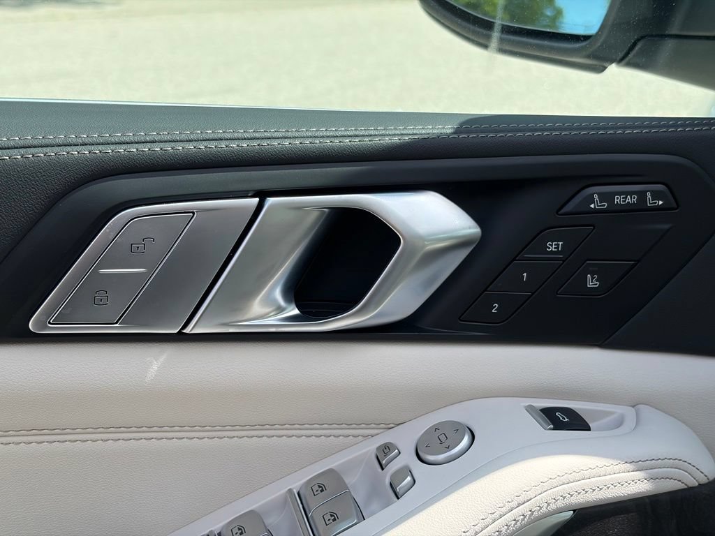 New 2027 BMW X7 xDrive40i AWD/4WD image 15