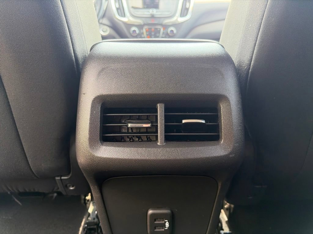 Used 2021 Chevrolet Equinox LT AWD/4WD image 32