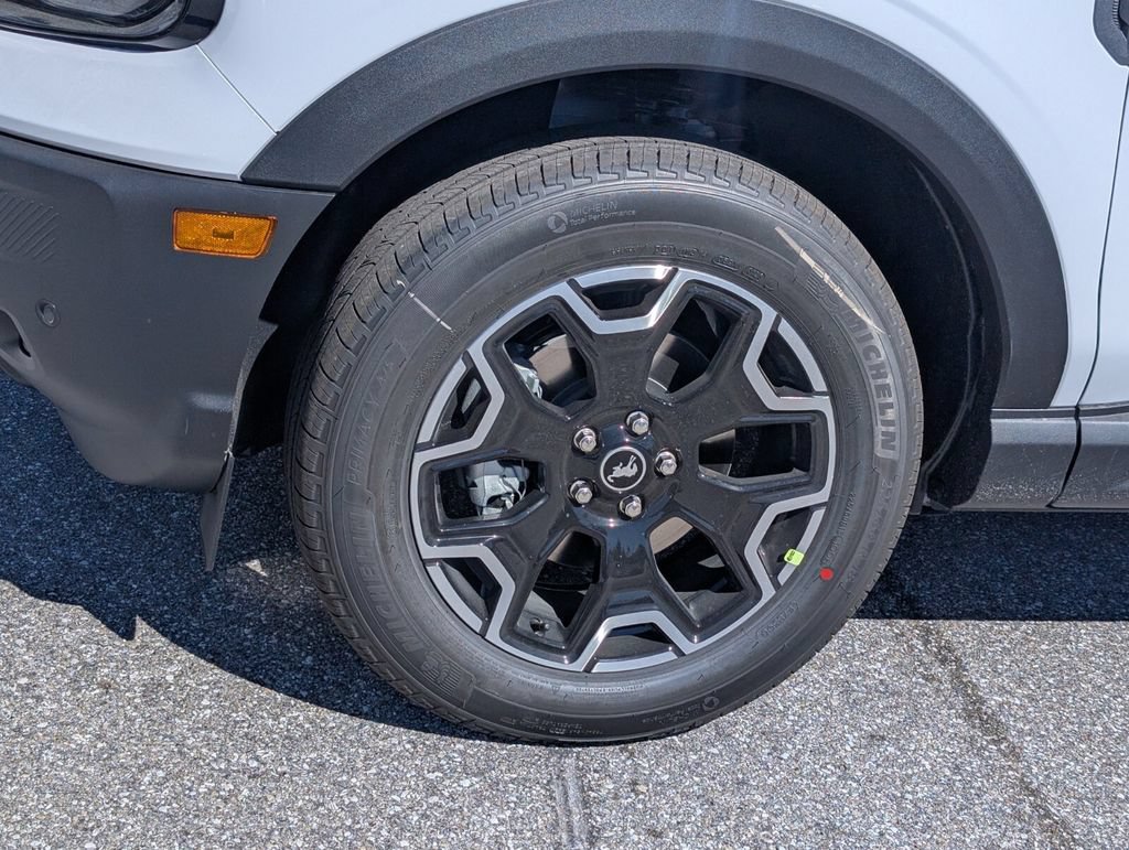 New 2026 Ford Bronco Sport Outer Banks w/ Outer Banks Tech Package+ AWD/4WD image 4