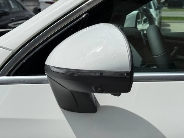 Certified 2025 Mercedes-Benz GLC 300 4MATIC image 35