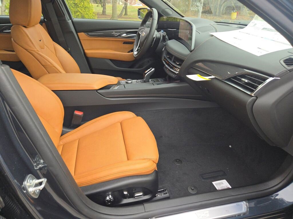 New 2025 Cadillac CT5 Sport w/ Platinum Package image 10