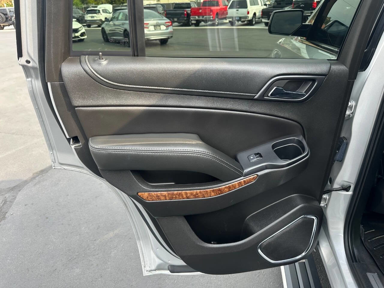 Used 2017 Chevrolet Tahoe Premier image 16