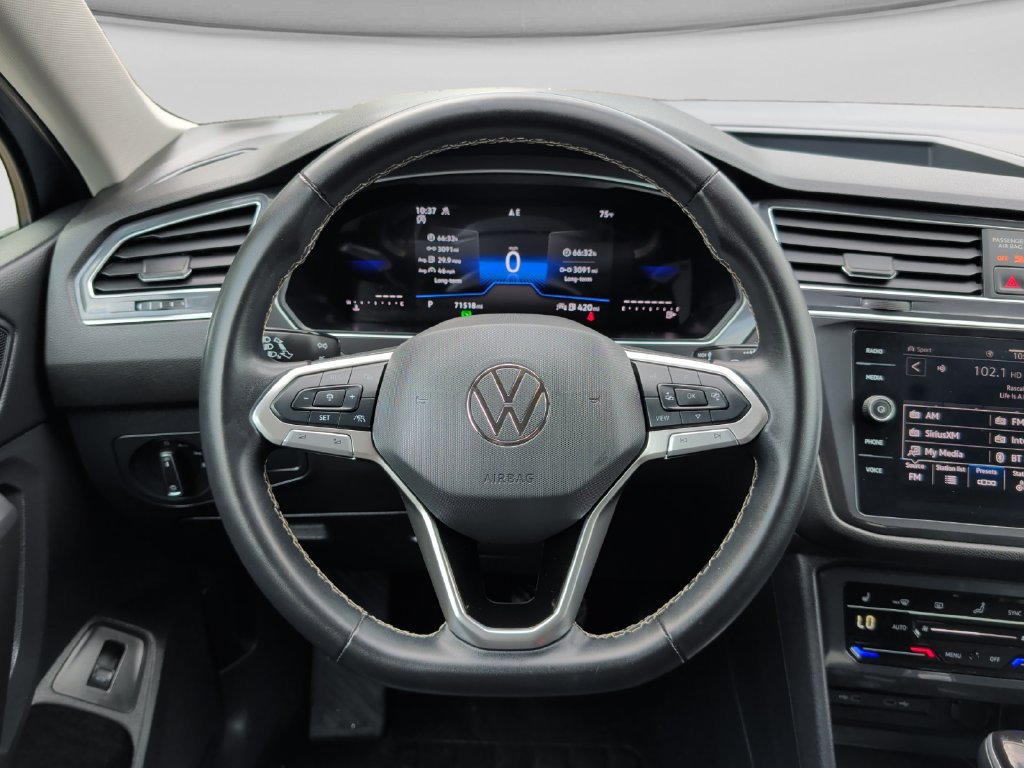 Used 2024 Volkswagen Tiguan SE AWD/4WD image 11