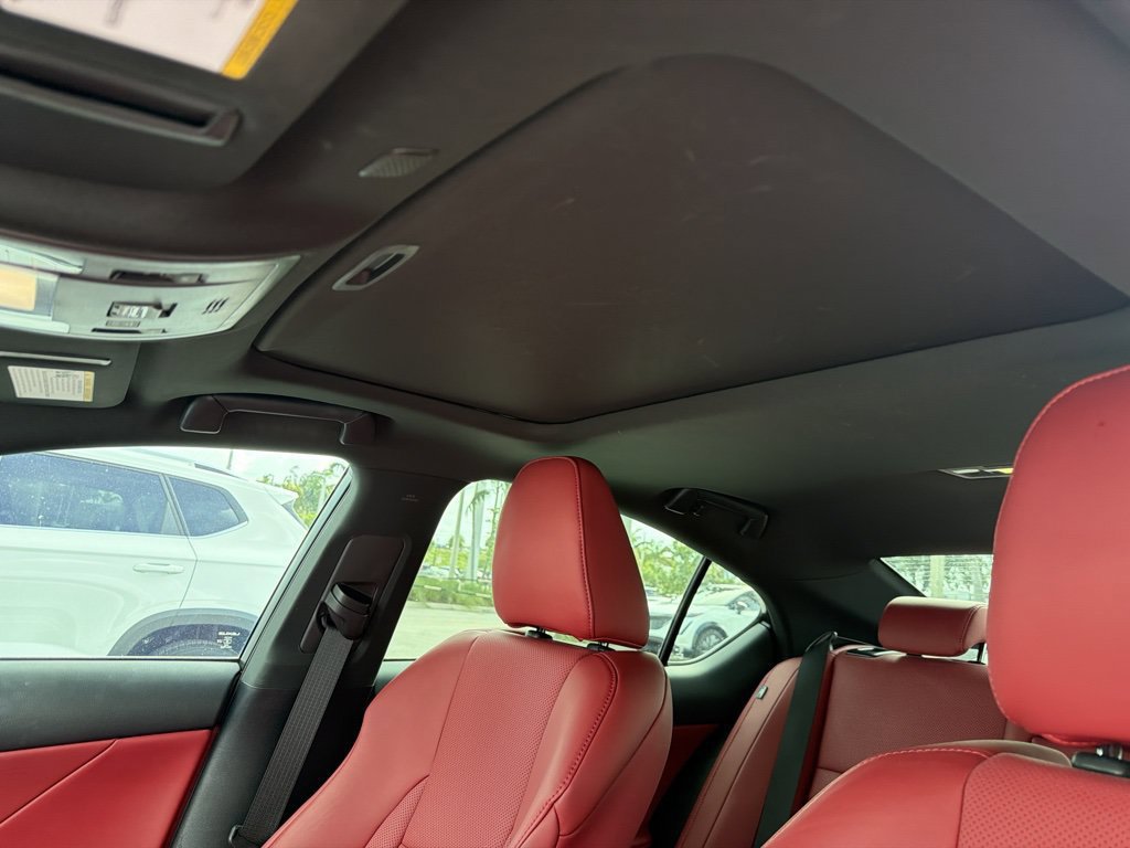 Used 2024 Lexus IS 300 F Sport RWD image 14
