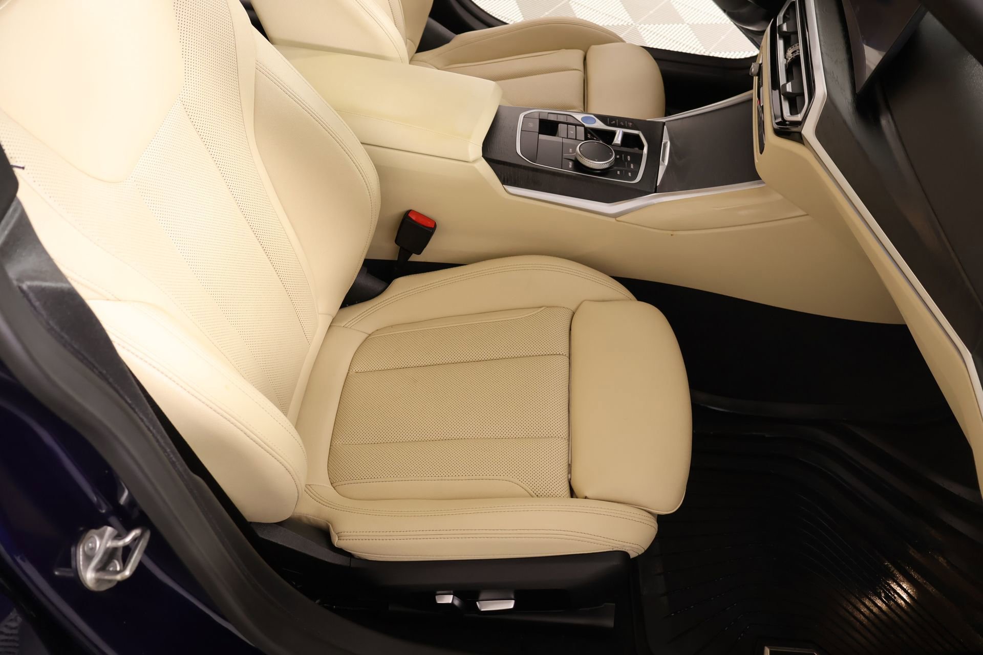 Used 2023 BMW i4 eDrive35 w/ Premium Package RWD image 14