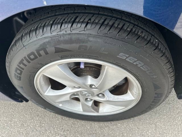 Used 2015 Hyundai Elantra SE FWD image 5