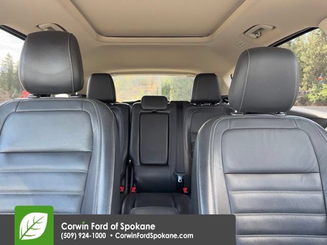 Used 2019 Ford Escape Titanium AWD/4WD image 38