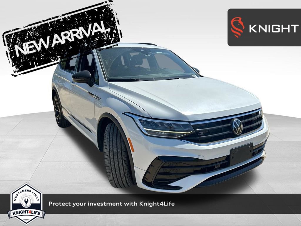 Used 2024 Volkswagen Tiguan SE R-Line FWD image 1