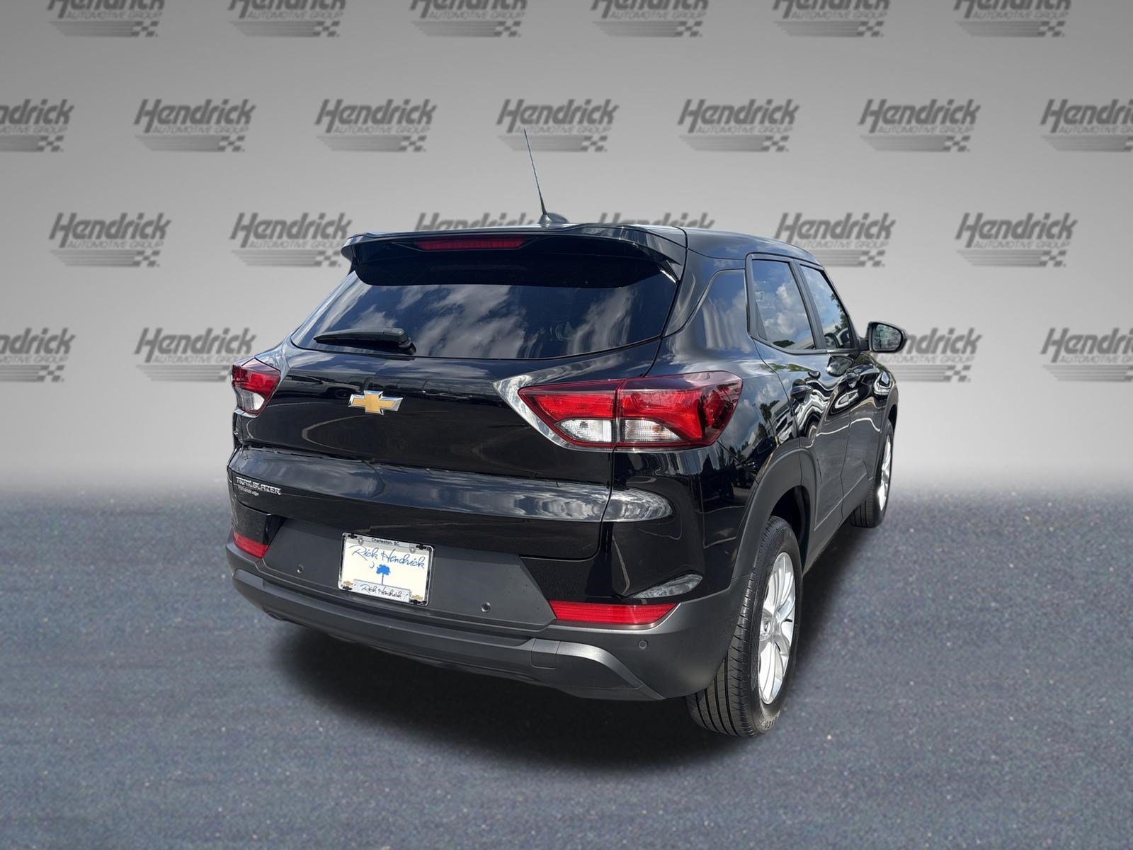 Used 2025 Chevrolet TrailBlazer LS w/ LS Convenience Package FWD image 10