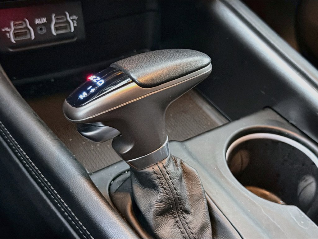Used 2023 Dodge Durango SXT Launch Edition RWD image 16