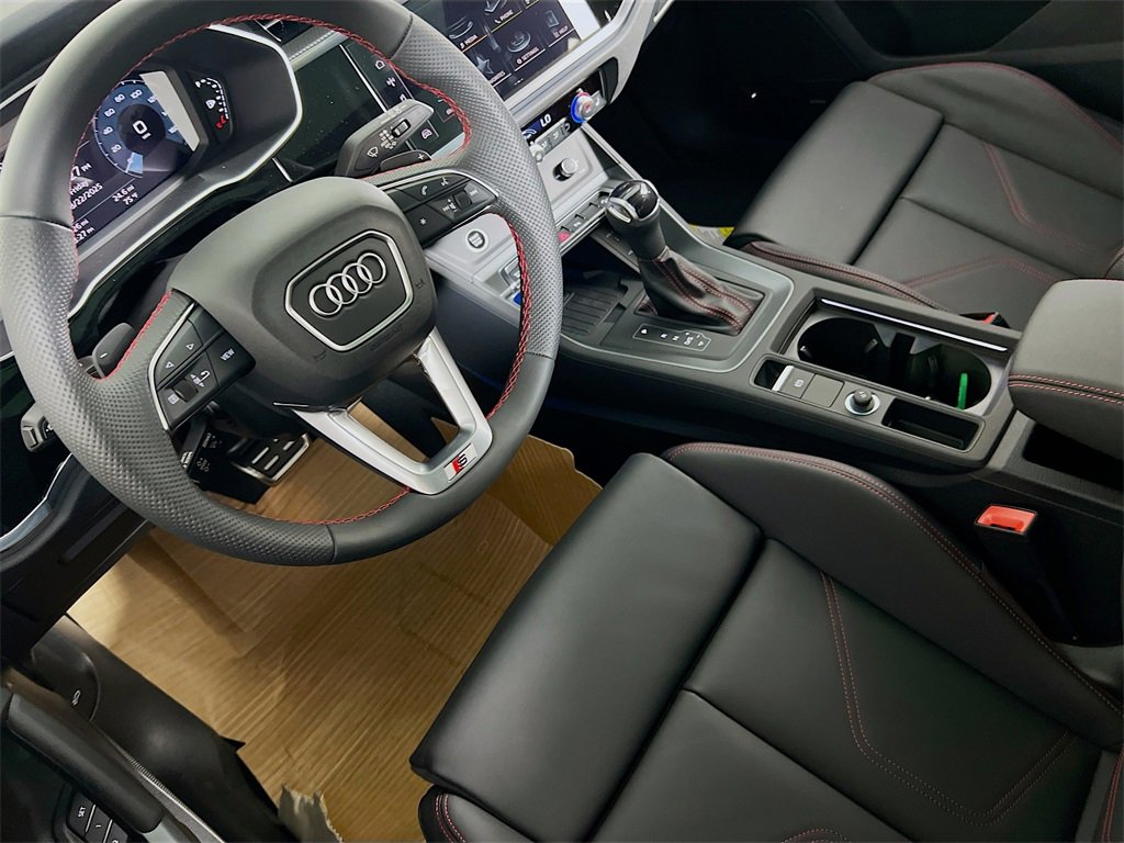 New 2025 Audi Q3 2.0T Premium Plus image 23