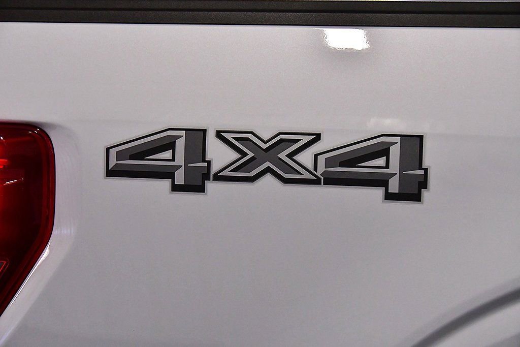 Used 2025 Ford F150 Platinum image 11