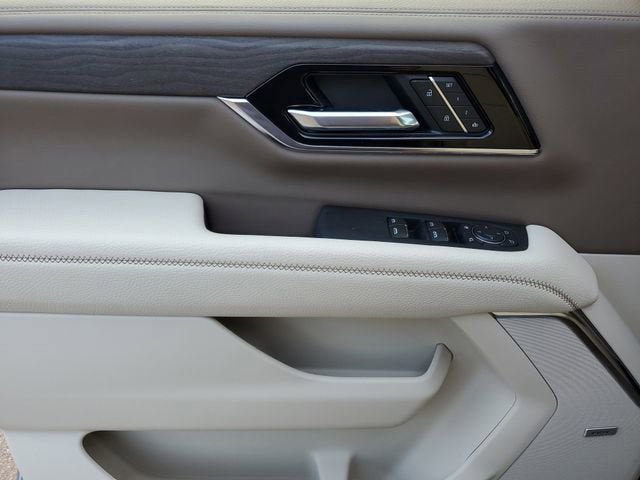New 2026 GMC Yukon Denali w/ Denali Reserve Package RWD image 17