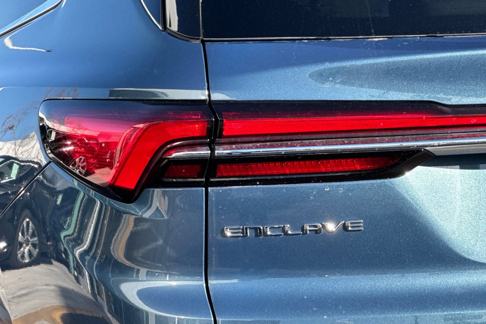 Used 2025 Buick Enclave Preferred image 45