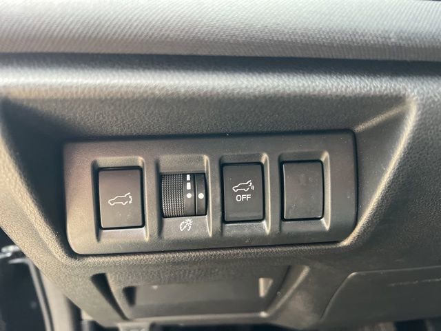 Used 2024 Subaru Outback Premium image 12