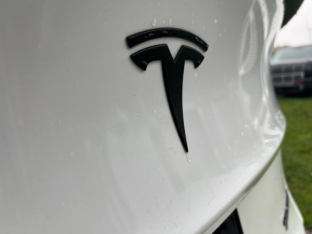 Used 2022 Tesla Model Y Performance AWD/4WD image 12