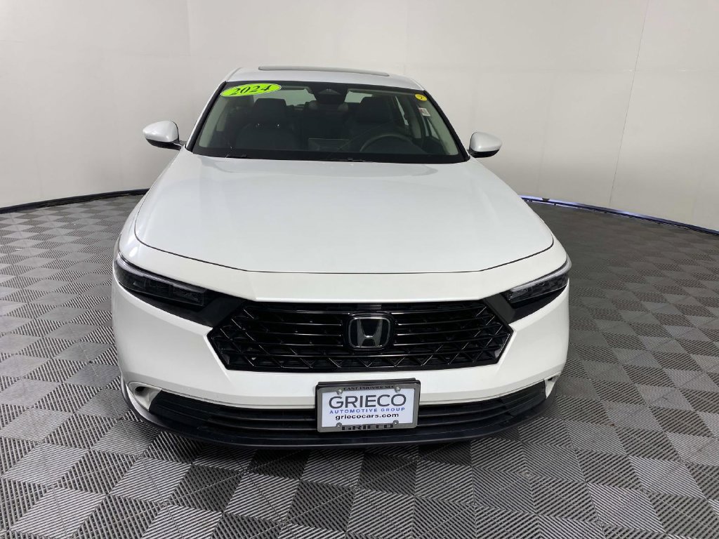Used 2024 Honda Accord EX image 3