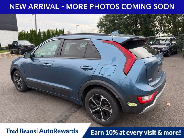 Used 2023 Kia Niro EX w/ EX Cold Weather Package FWD image 5