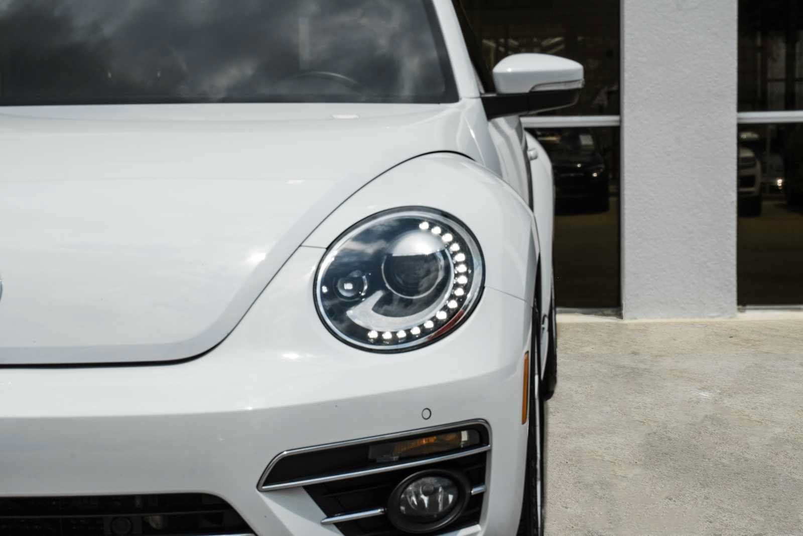 Used 2019 Volkswagen Beetle 2.0T Final Edition SEL FWD image 39