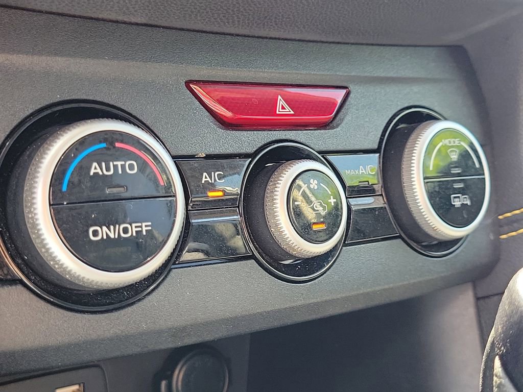 Used 2021 Subaru Crosstrek 2.5i Sport w/ Moonroof Package image 26